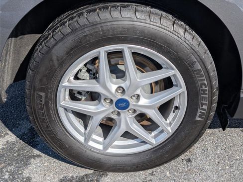 Used 2022 Ford Edge SEL w/ Convenience Package image 11