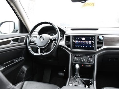 Used 2019 Volkswagen Atlas SE image 17