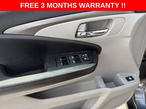 Used 2018 Honda Pilot EX image 12