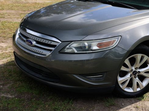Used 2012 Ford Taurus SEL image 34