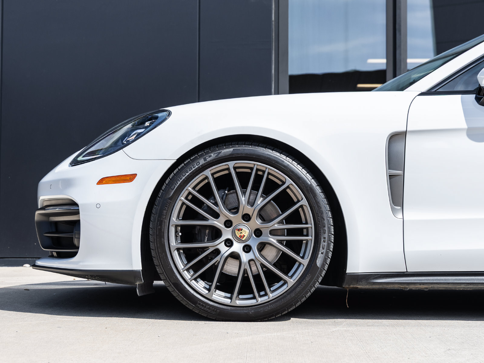 Certified 2023 Porsche Panamera 4 Platinum Edition AWD/4WD image 13