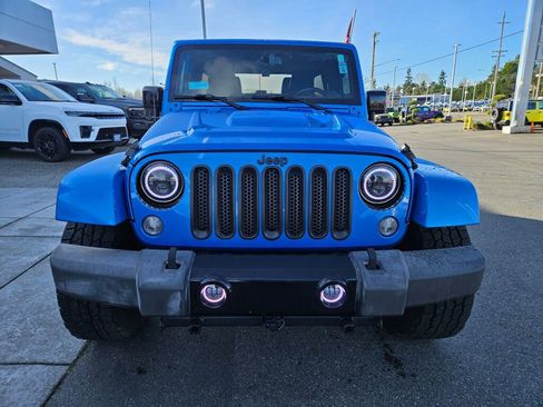 Used 2015 Jeep Wrangler Unlimited Sahara image 8