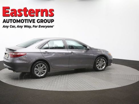 Used 2016 Toyota Camry SE FWD image 42