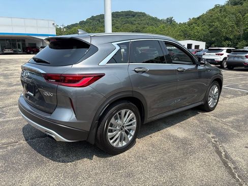 Used 2023 INFINITI QX50 Luxe AWD/4WD image 5
