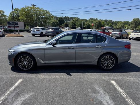 Used 2017 BMW 530i w/ Premium Package RWD image 4