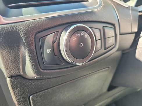 Used 2019 Ford Edge Titanium AWD/4WD image 19