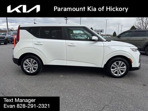 Used 2021 Kia Soul LX image 8