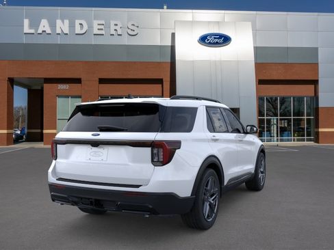 New 2026 Ford Explorer ST-Line w/ ST-Line Street Pack RWD image 8