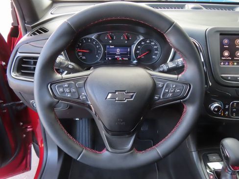 Used 2023 Chevrolet Equinox RS image 4