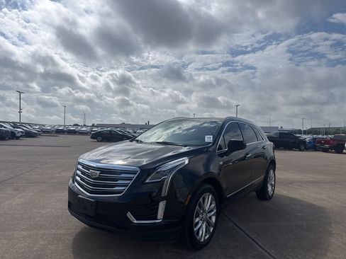 Used 2019 Cadillac XT5 Premium Luxury w/ Advanced Security Package image 7