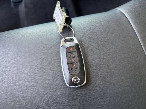 Used 2026 Nissan Rogue SL AWD/4WD image 22