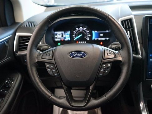 Used 2022 Ford Edge Titanium image 29