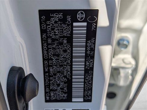 Used 2016 Toyota Prius Three Touring FWD image 23
