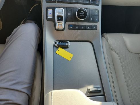 Used 2022 Hyundai Palisade Limited FWD image 26