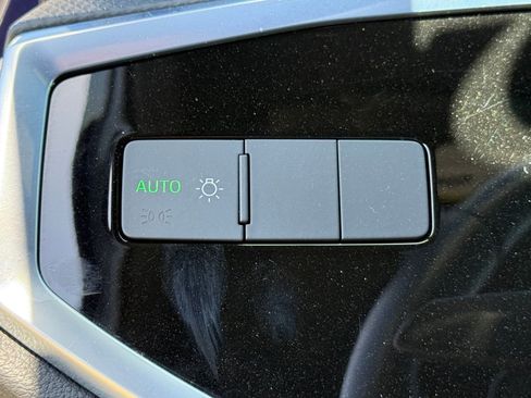 Used 2022 Audi Q3 2.0T Premium image 29