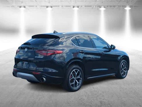 Used 2021 Alfa Romeo Stelvio Ti AWD/4WD image 8