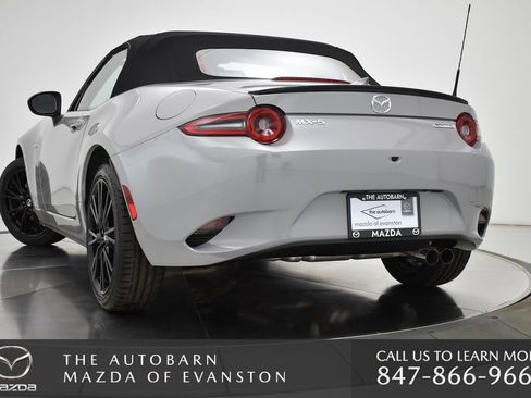 New 2025 MAZDA MX-5 Miata Club w/ Interior Package image 9