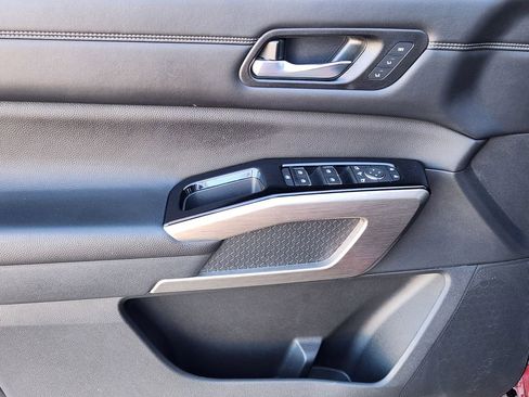 Used 2023 Nissan Pathfinder Platinum w/ Cargo Package image 22