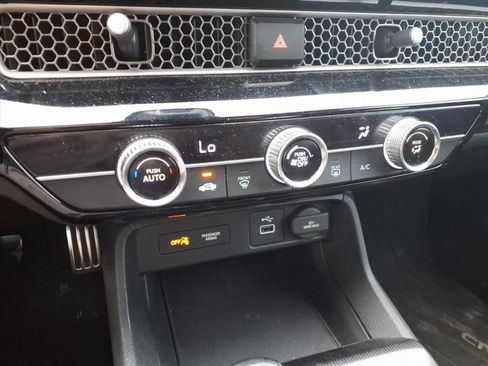 Used 2022 Honda Civic Sport image 16