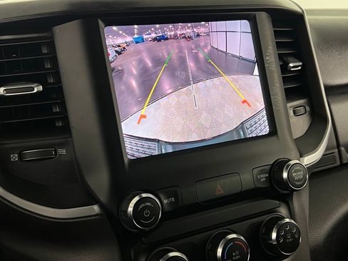 Used 2024 RAM 2500 Big Horn w/ Bed Utility Group image 19