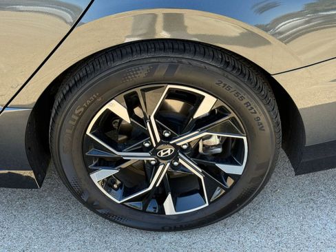 Used 2025 Hyundai Sonata SEL FWD image 30