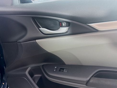 Used 2020 Honda Civic LX image 30