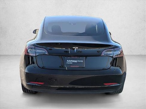 Used 2019 Tesla Model 3 Mid Range image 6