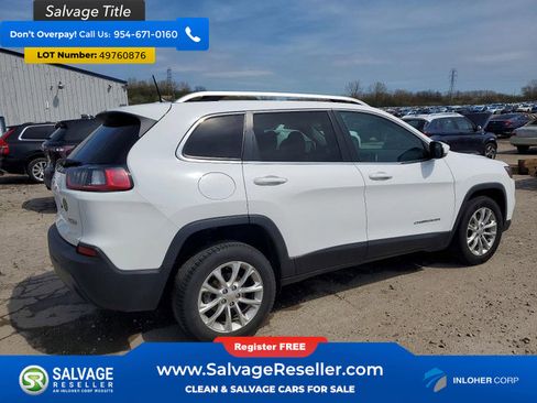 Used 2019 Jeep Cherokee Latitude w/ Cold Weather Group FWD image 4