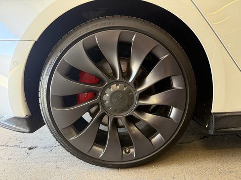 Used 2021 Tesla Model 3 Performance image 38