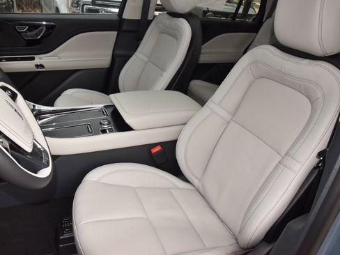 New 2026 Lincoln Aviator Reserve image 41