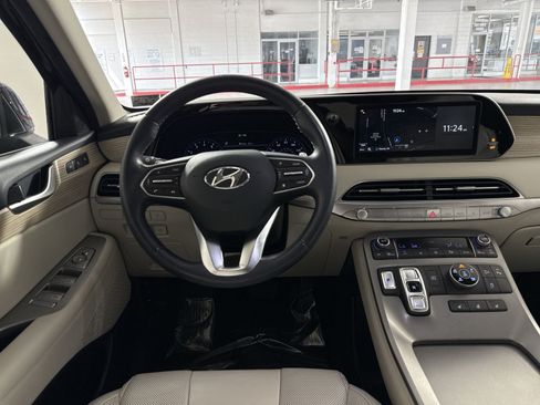 Used 2022 Hyundai Palisade SEL w/ Premium Package AWD/4WD image 16