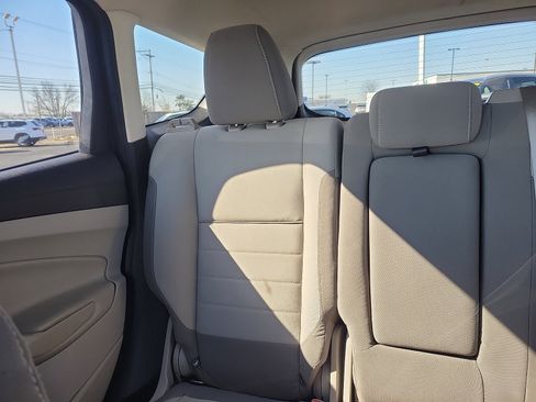 Used 2015 Ford Escape SE image 14