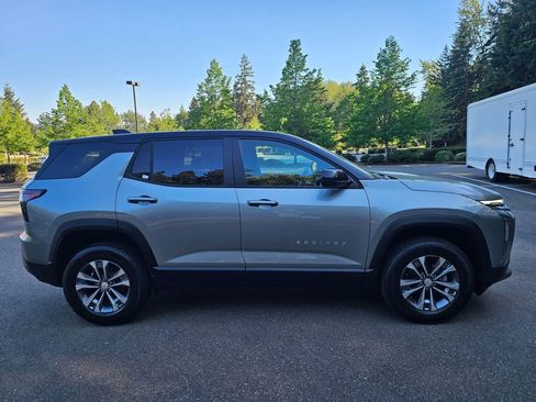 New 2026 Chevrolet Equinox LT AWD/4WD image 6