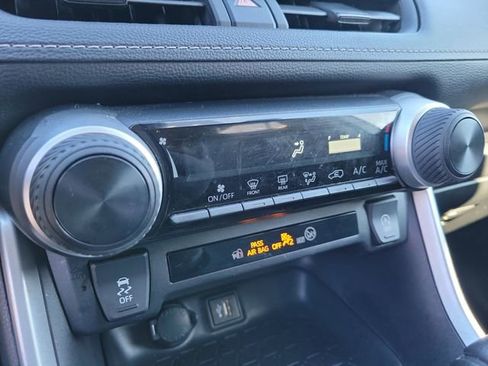 Used 2024 Toyota RAV4 LE image 28