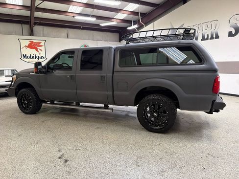 Used 2016 Ford F250 XLT w/ XLT Value Package AWD/4WD image 4