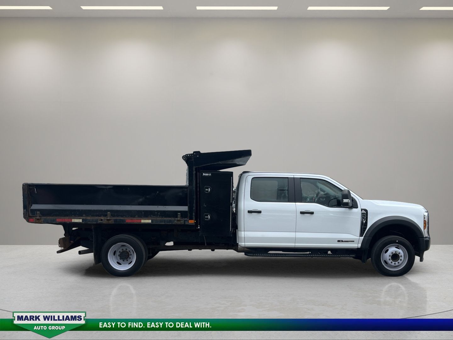 Used 2024 Ford F450 XL RWD image 8