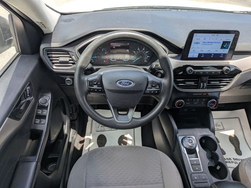 Certified 2022 Ford Escape SE AWD/4WD image 15