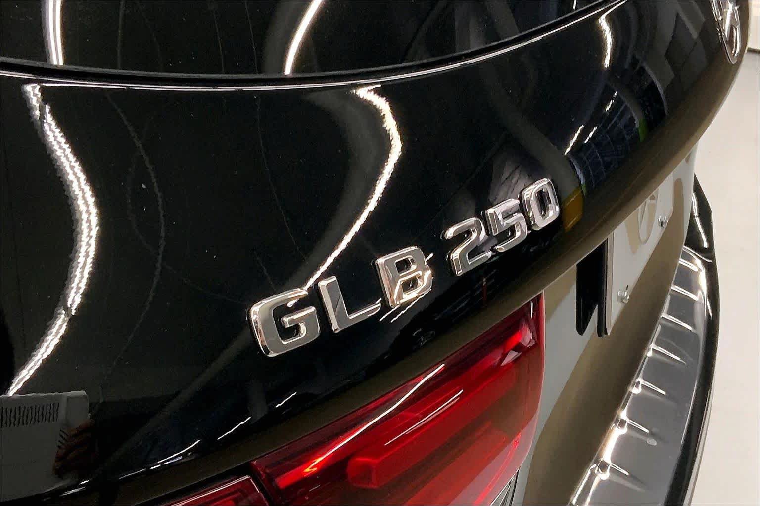 Used 2026 Mercedes-Benz GLB 250 image 15