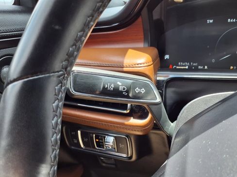 Used 2022 Lincoln Nautilus Reserve w/ Luxury Package FWD image 18