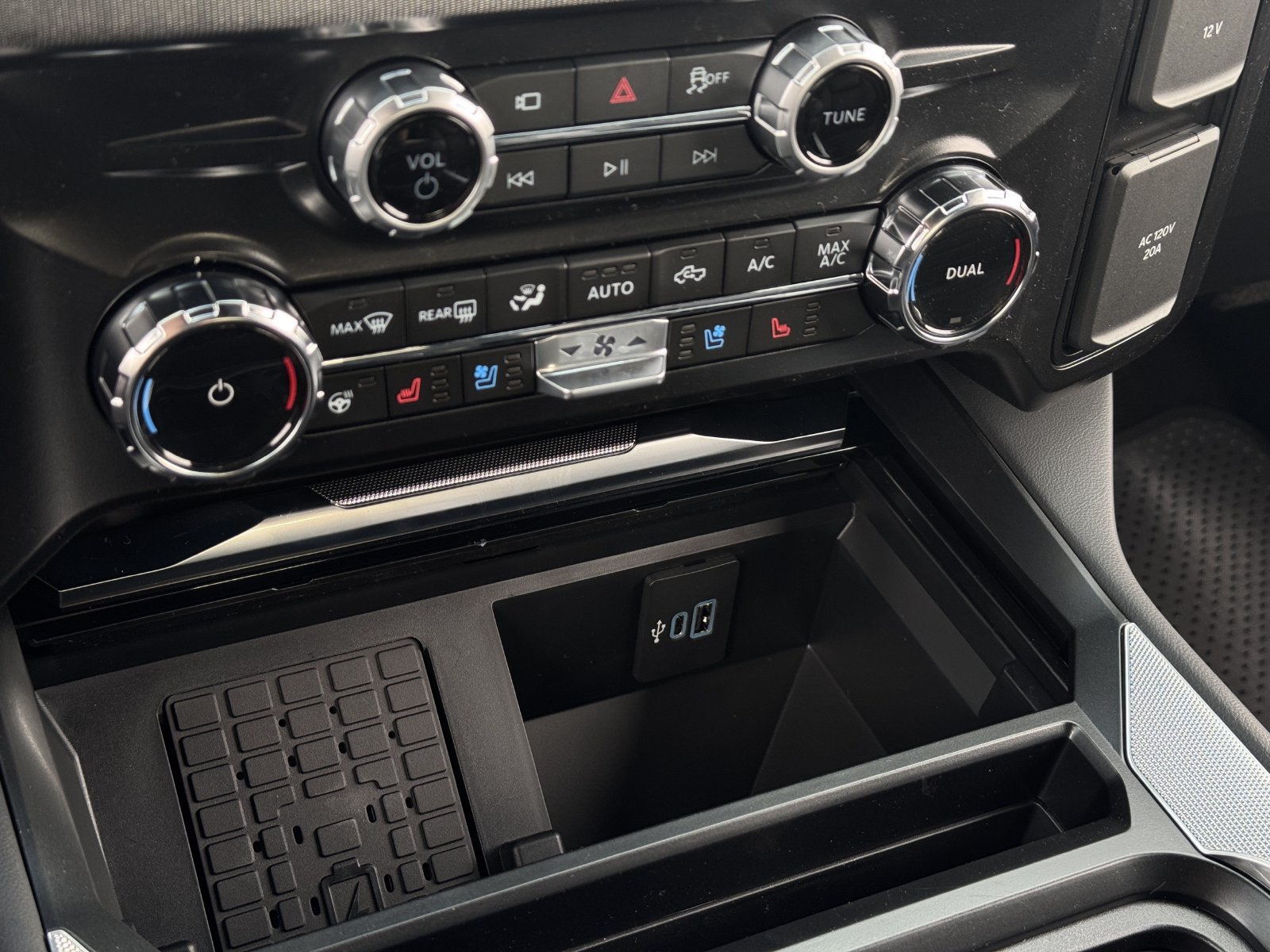 New 2026 Ford F250 Platinum AWD/4WD image 20