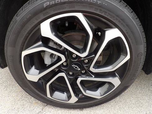 Used 2025 Chevrolet Trax RS w/ Driver Confidence Package FWD image 9