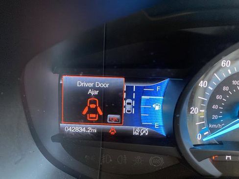 Certified 2024 Ford Edge SEL image 6