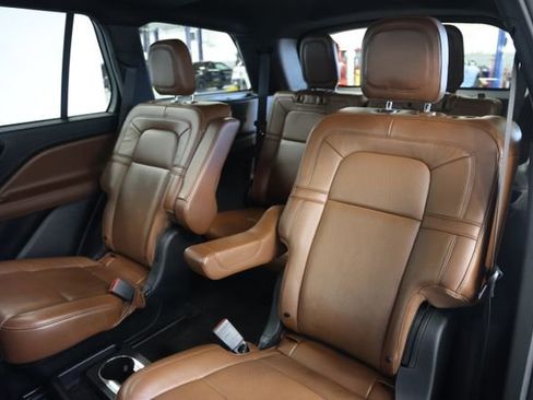 Used 2022 Lincoln Aviator Grand Touring w/ Equipment Group 301A AWD/4WD image 39