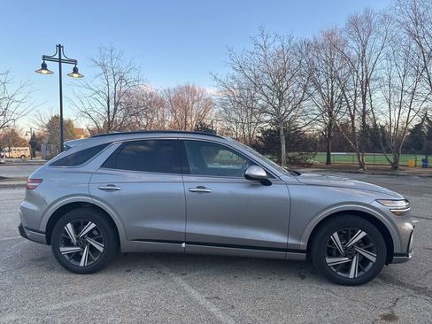New 2026 Genesis GV70 3.5T Sport Advanced AWD/4WD image 11