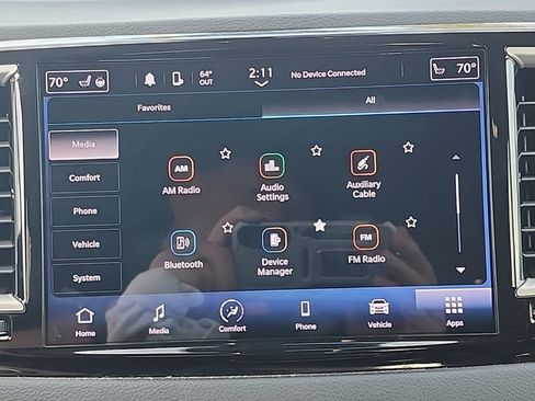 Certified 2023 Chrysler Pacifica Touring-L image 4