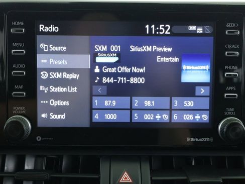 Used 2021 Toyota RAV4 SE image 16