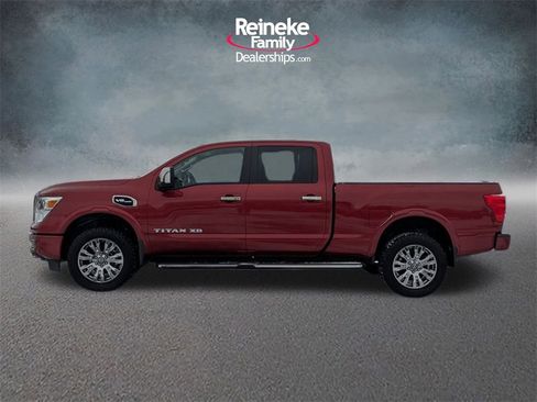 Used 2017 Nissan Titan Platinum Reserve image 9