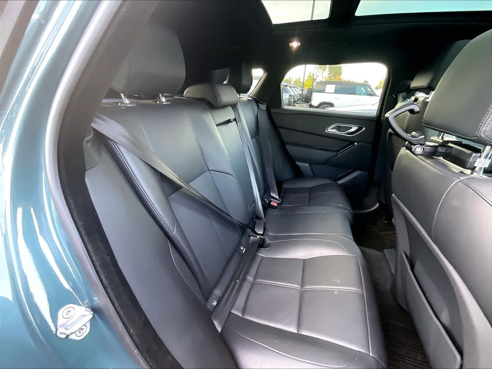 Used 2026 Land Rover Range Rover Velar Dynamic SE AWD/4WD image 29