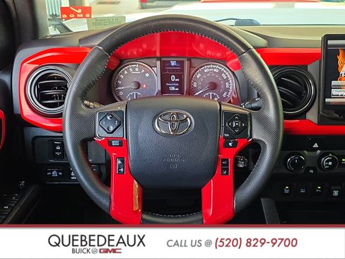 Used 2019 Toyota Tacoma TRD Off-Road w/ Technology Package AWD/4WD image 12