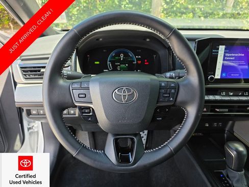 Certified 2025 Toyota Camry SE FWD image 28